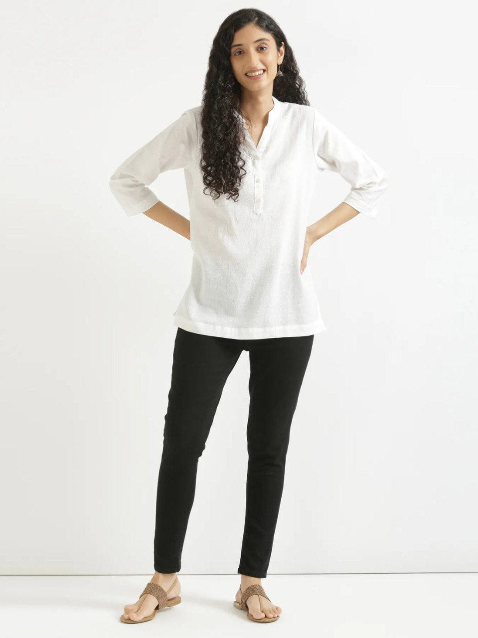 Woman Classic White fancy top