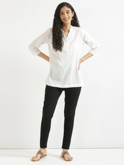 Woman Classic White fancy top