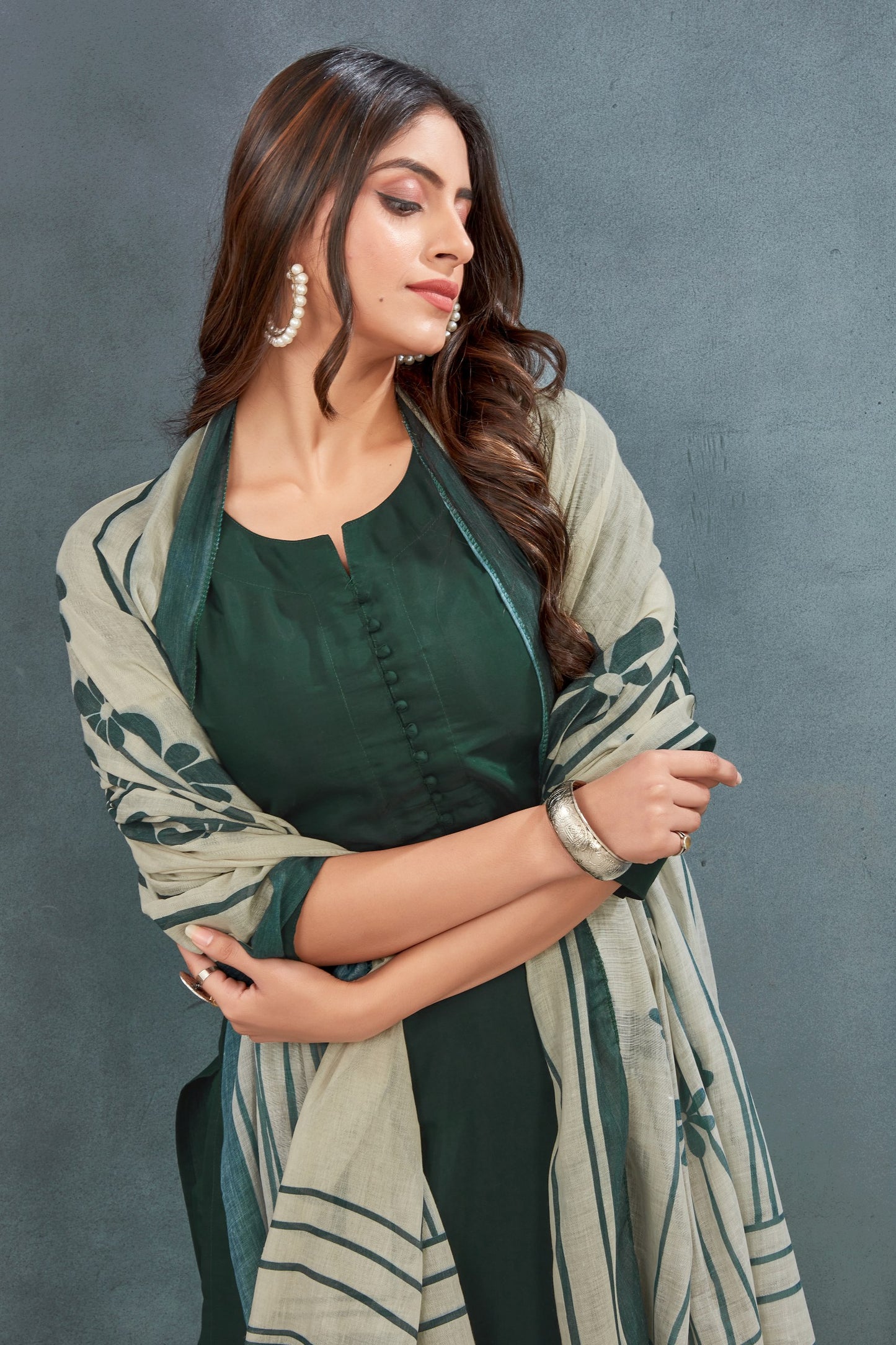 Green Plain Kurta Pant with Dupatta suit