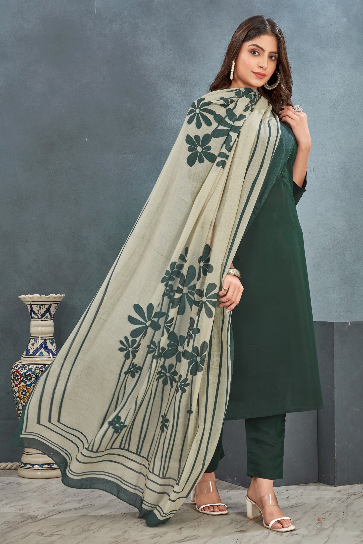 Green Plain Kurta Pant with Dupatta suit