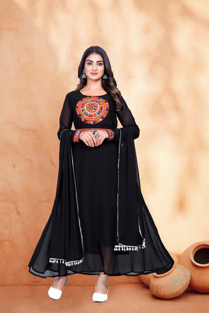 Black Embroidery kurta with dupatta