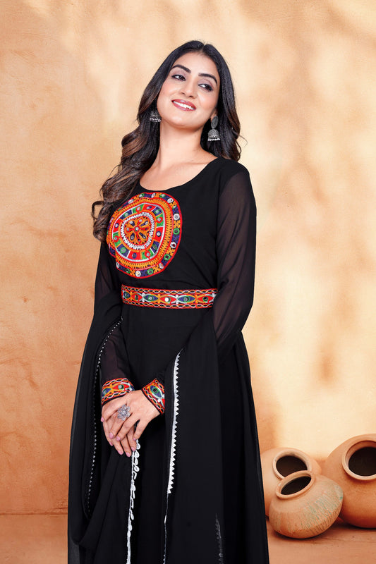 Black Embroidery kurta with dupatta