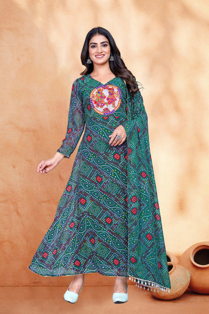 : Green bandhani print & Embroidery kurta with dupatta