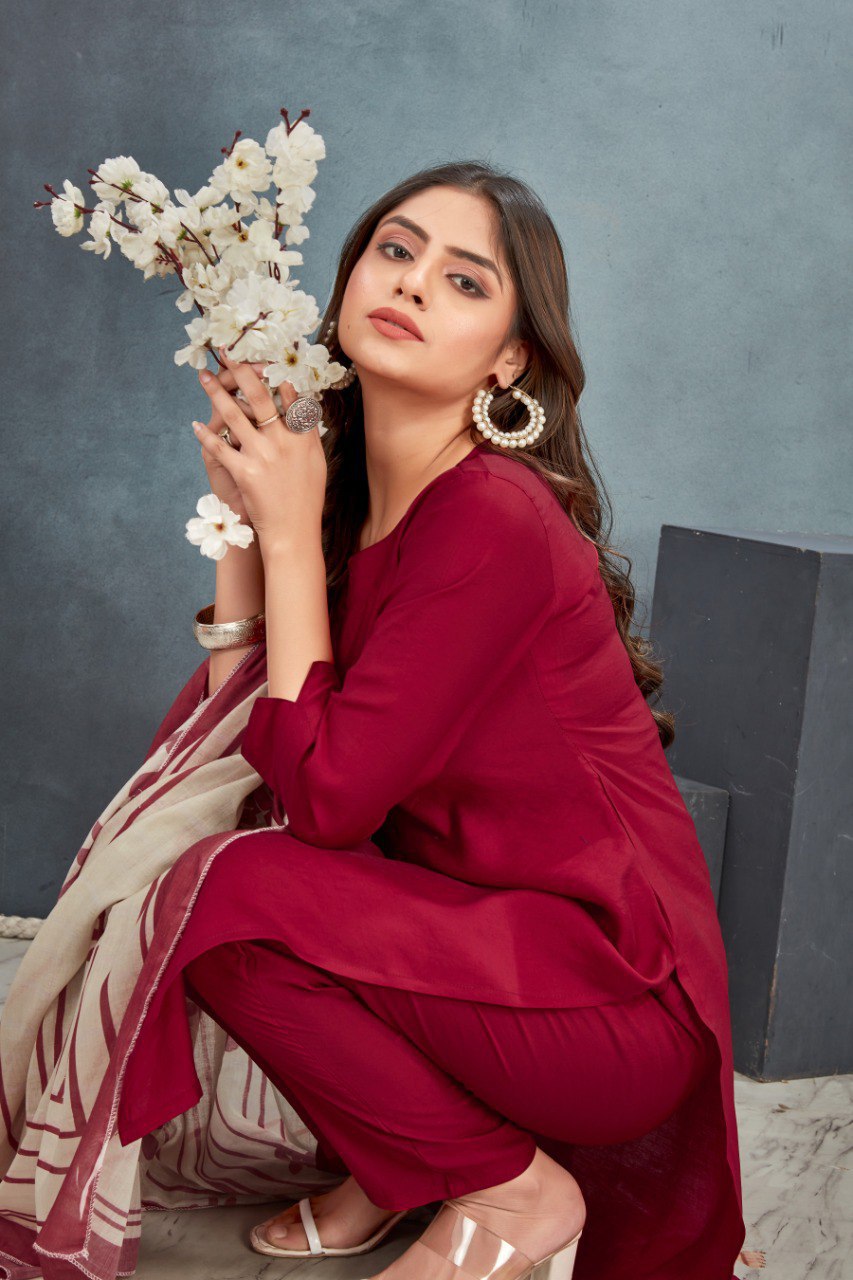 Maroon Plain Kurta Pant with Dupatta suit